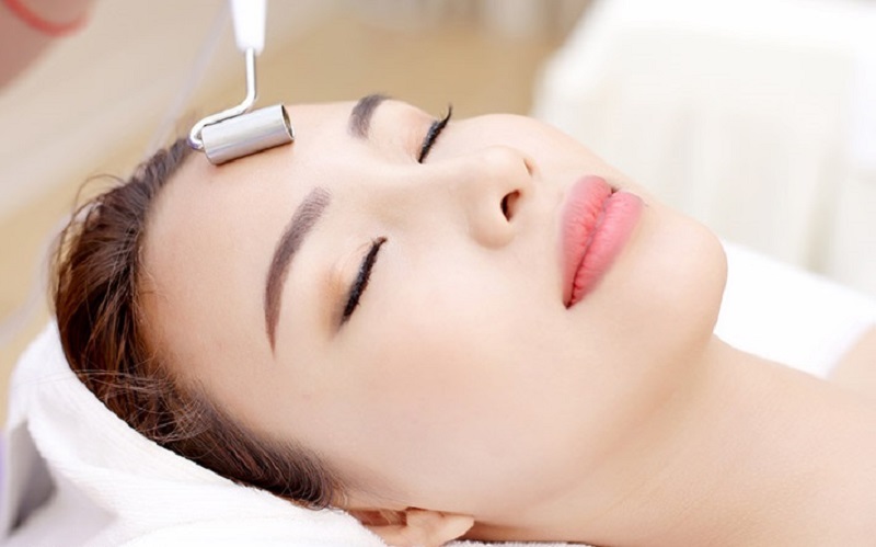 trang-sang-da-voi-vitamin-c-2